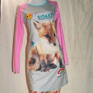 Smart fox sleep shirt